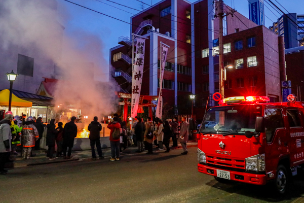 瀧澤神社のどんと祭の様子2